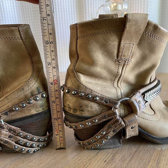 Gianni Bini Tan Leather Harness Cowboy Ankle Boots Studded Western Booties 6.5 - Picture 8 of 8